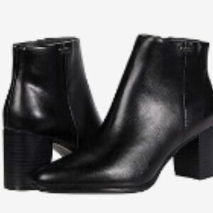 RockPort Camdyn Water Resistant Black Leather Bootie Womens Size 10 Wide